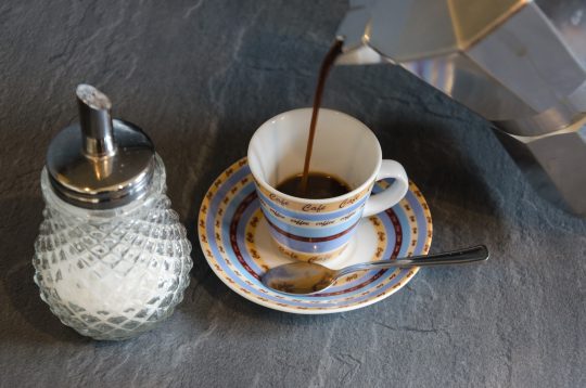 Cara Membuat Espresso Dengan Moka Pot