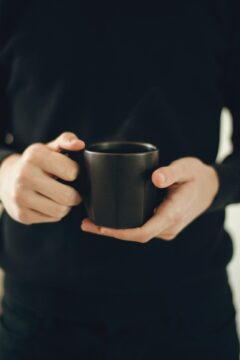 Cara Menikmati Kopi Hitam untuk Pemula