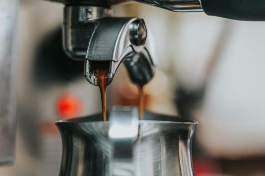 Apa Itu Dial In pada Kopi? Variabel dan Tipsnya 5